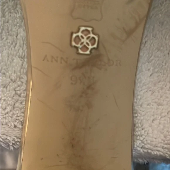 Heels - Picture 5 of 6